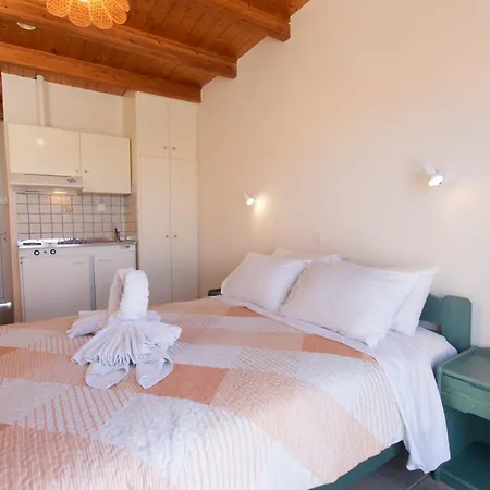 Theodora & Appartement Skala (Kefalonia)