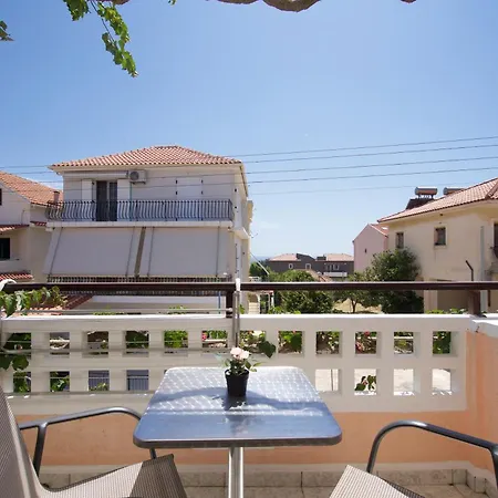 Theodora & Appartement Skala (Kefalonia)