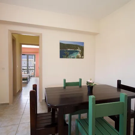 Apartmán Theodora & *