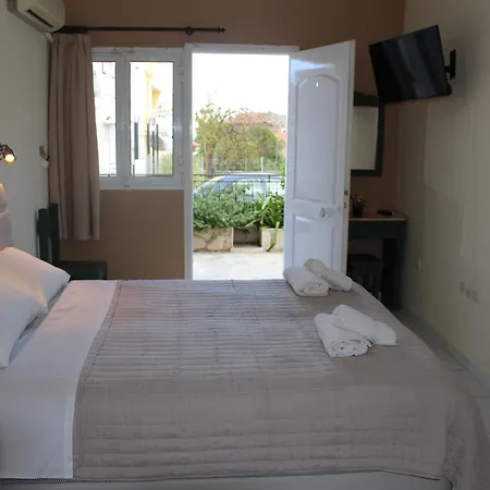 Theodora & Skala (Kefalonia)